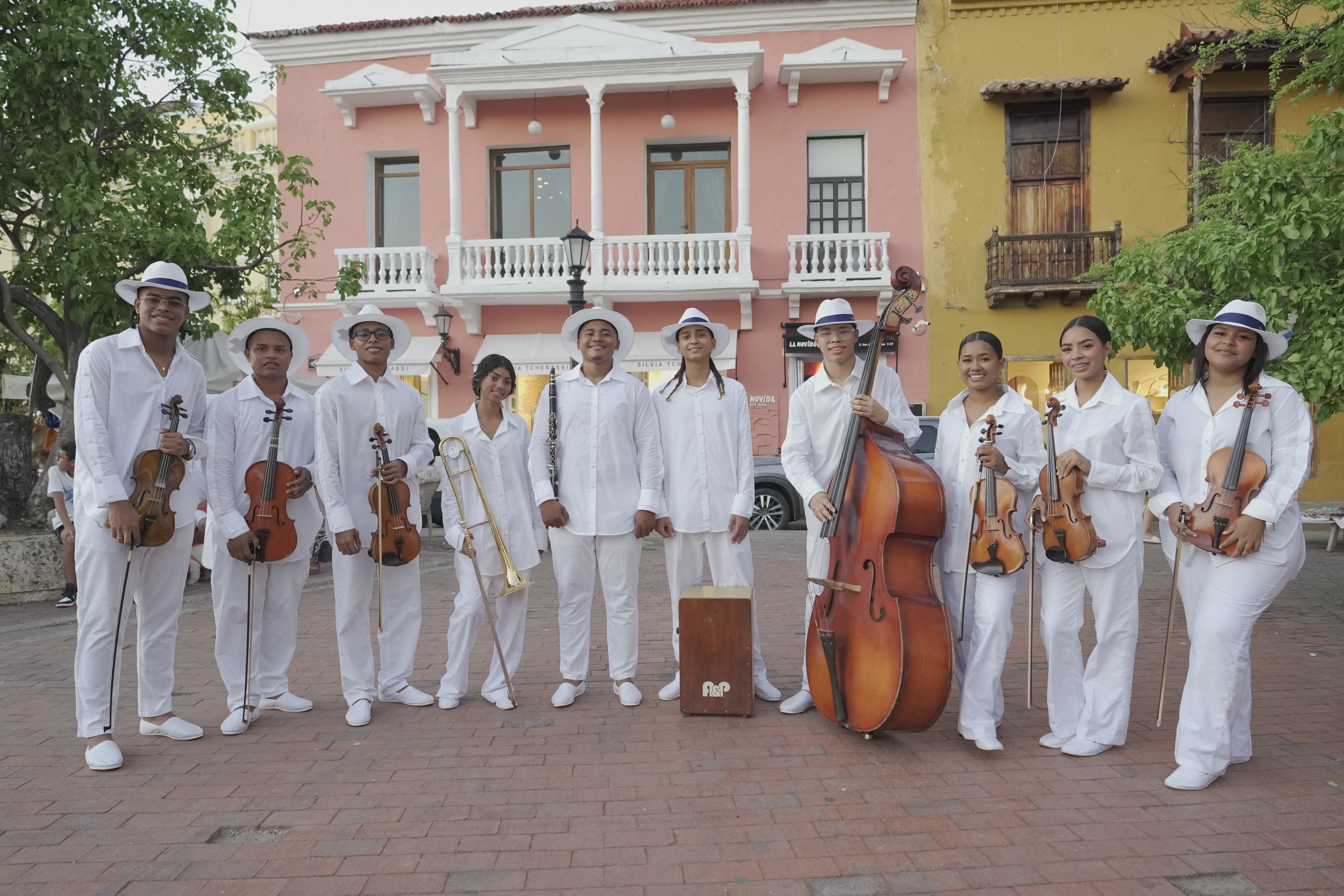 Ensamble orquestal de la Escuela de Música Puerto Azul