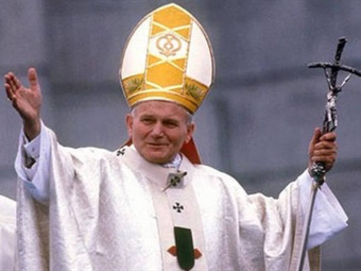 Juan Pablo II podría ser canonizado el 20 de octubre