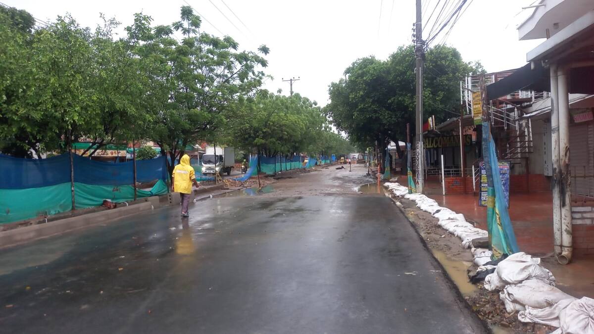 Comerciantes de Las Américas afectados por las lluvias