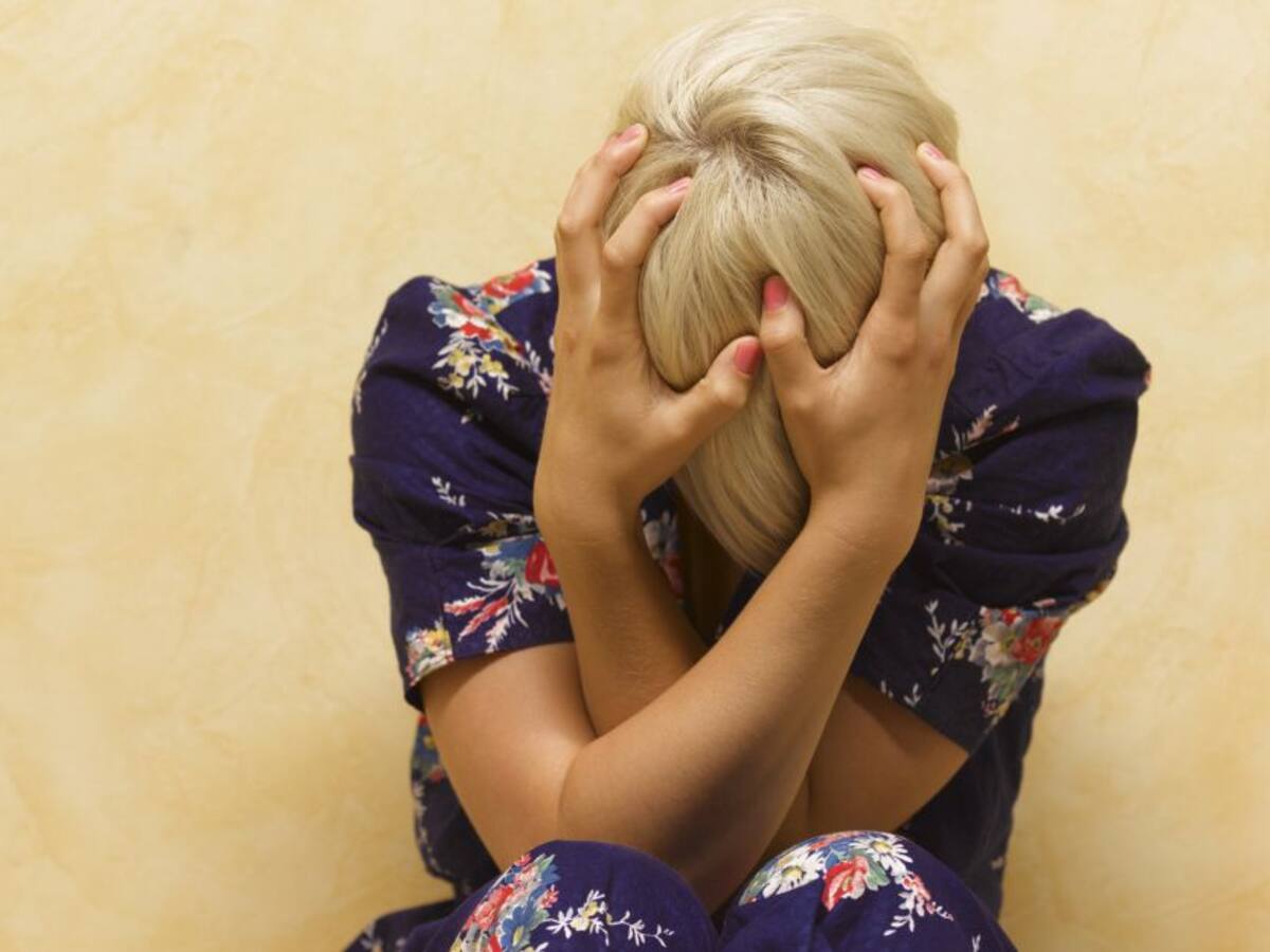 Estos son los alimentos y bebidas que debería evitar si padece migraña