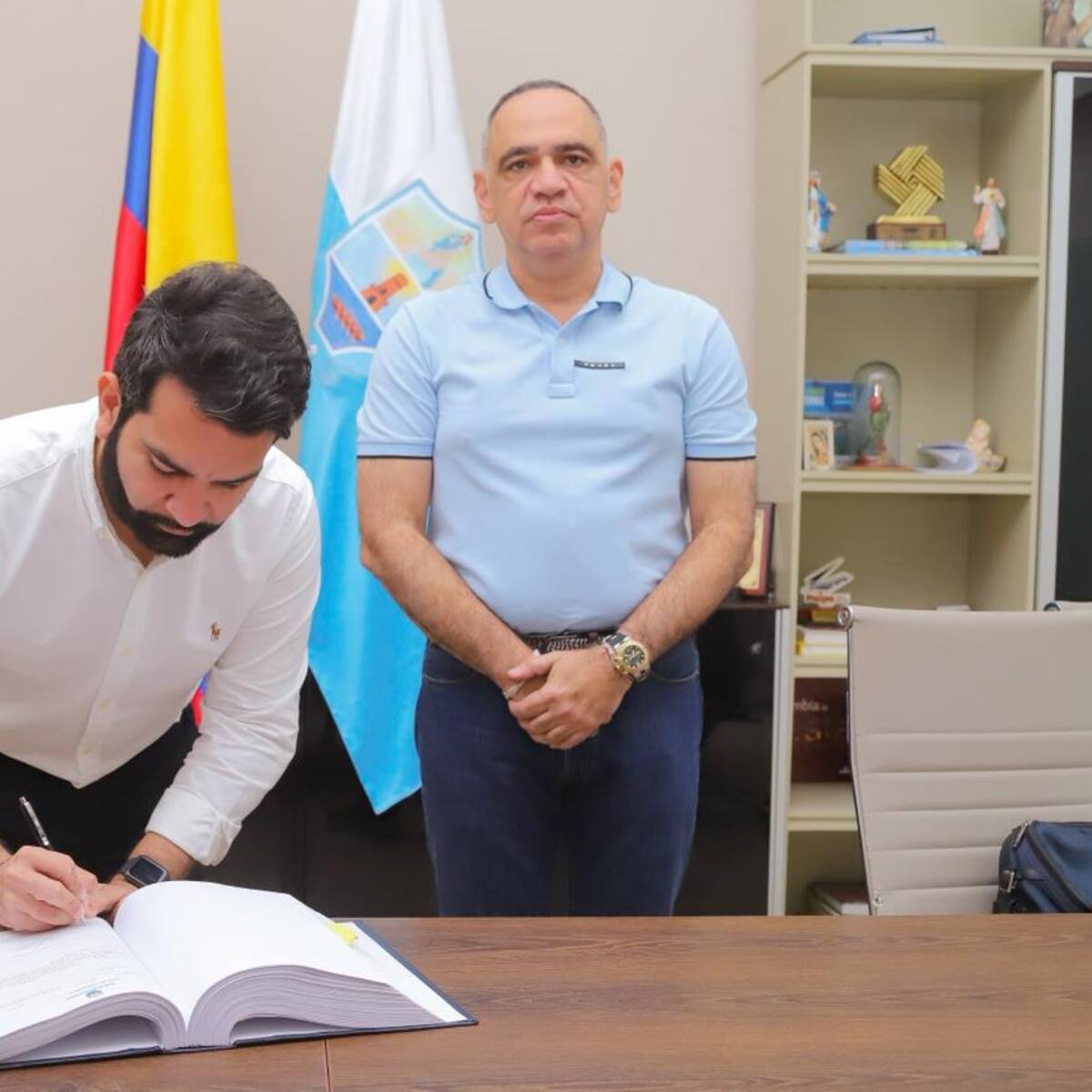 Frank Cuao Sánchez asume como nuevo secretario de Desarrollo Económico en Santa Marta