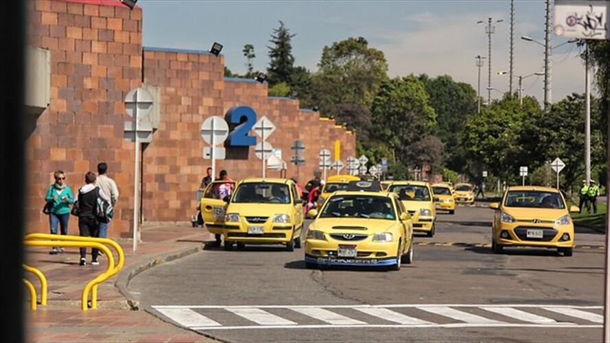Administración Distrital retoma implementación de taxi inteligente en Bogotá. Foto: Colprensa
