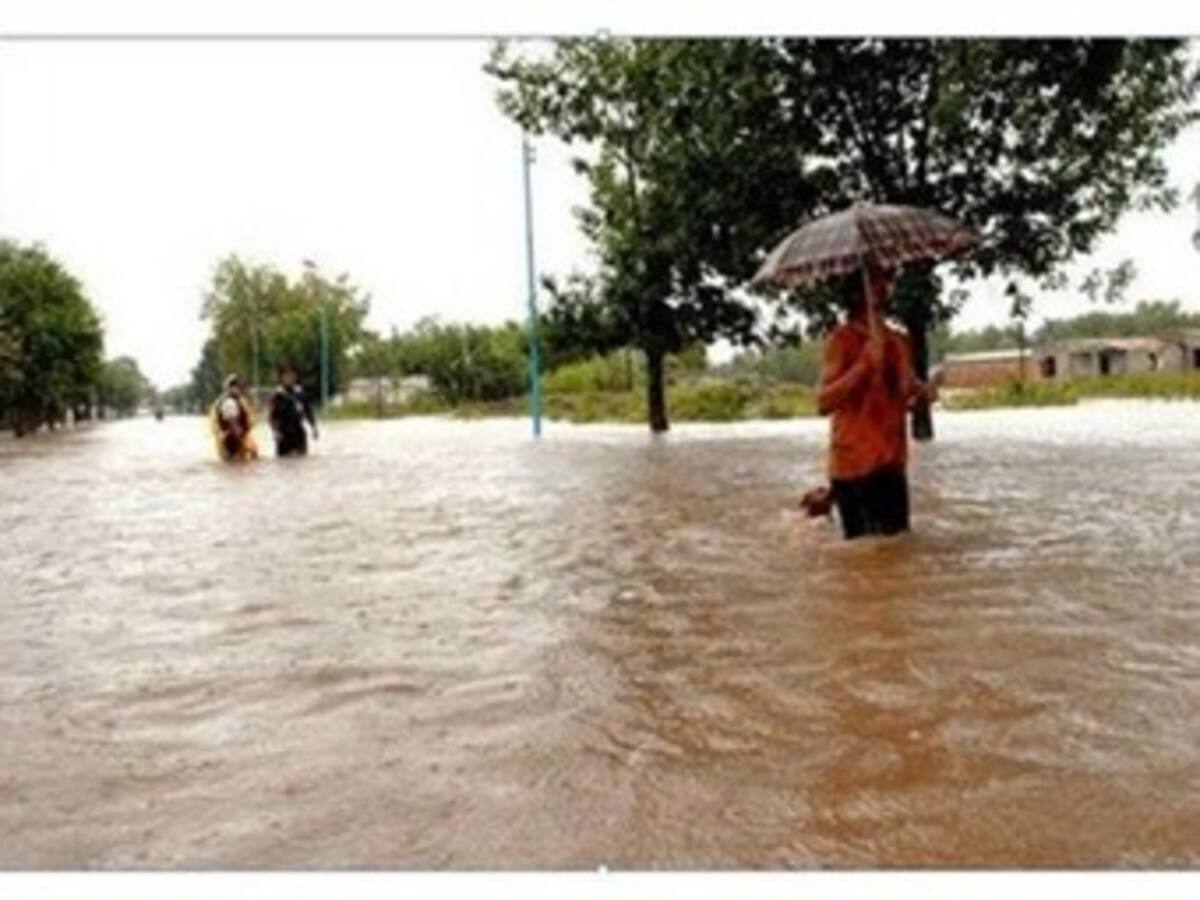 Tres muertos y 34 barrios inundados por fuertes lluvias en Villavicencio