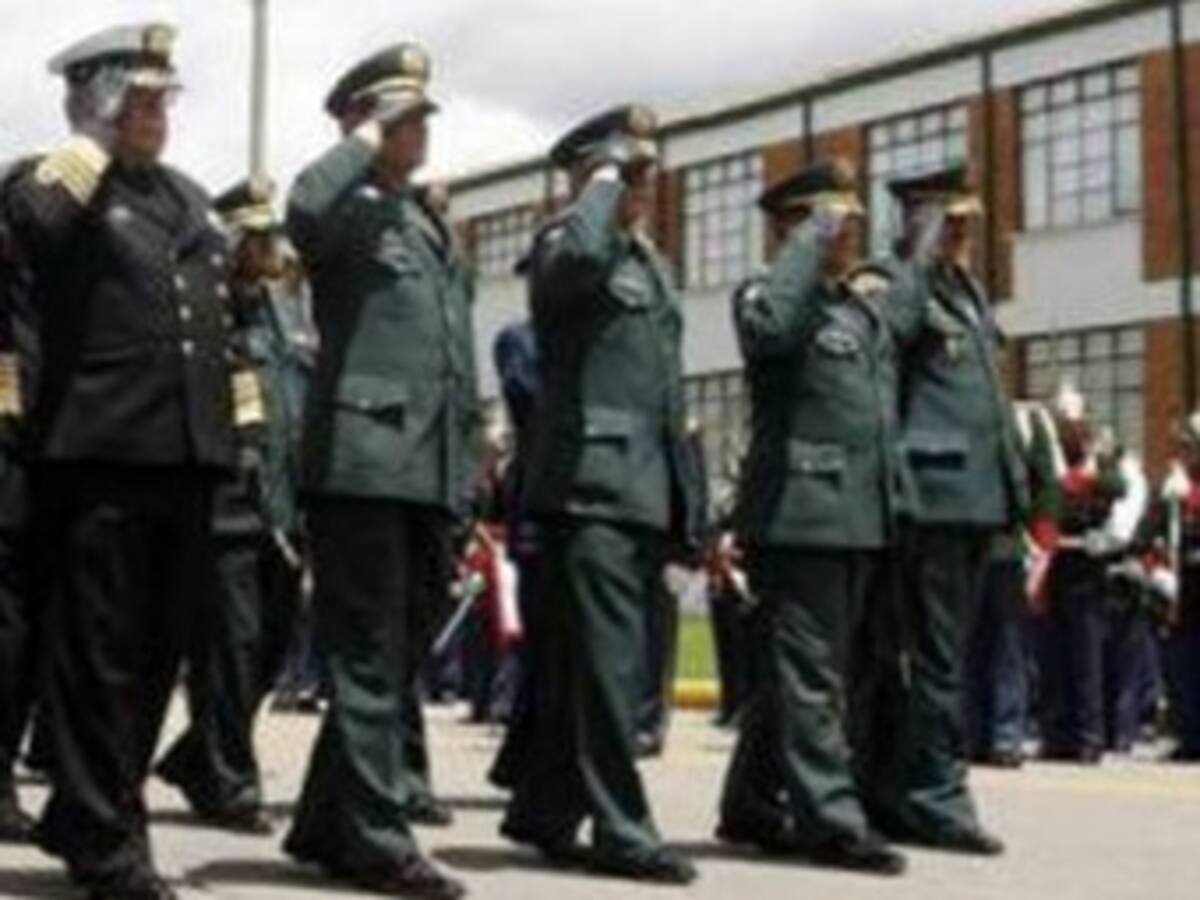 Definen nuevos cargos para generales separados de inteligencia