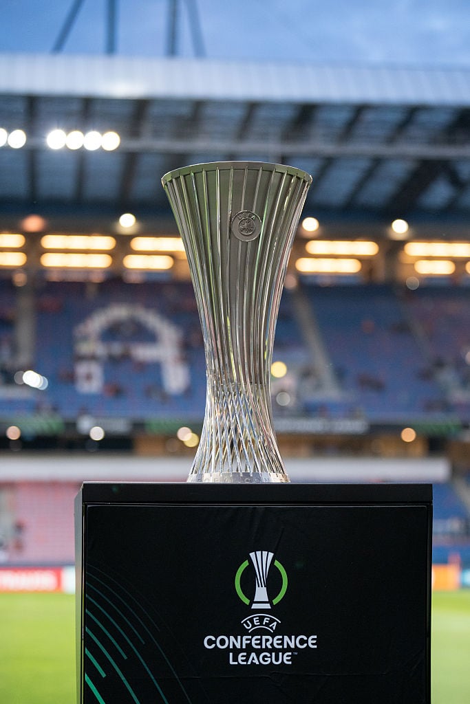 Trofeo de la UEFA Conference League 2026. Marcin Golba/NurPhoto via Getty Images
