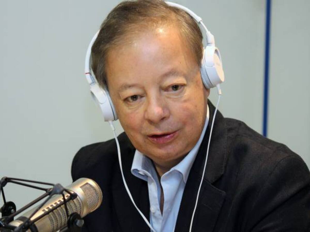 No hay que tenerle miedo a tocar la Constitución para hacer la paz: Gabriel Silva