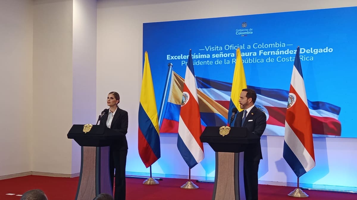 Abelardo de la Espriella pidió a la presidenta de Costa Rica eliminar la visa a colombianos