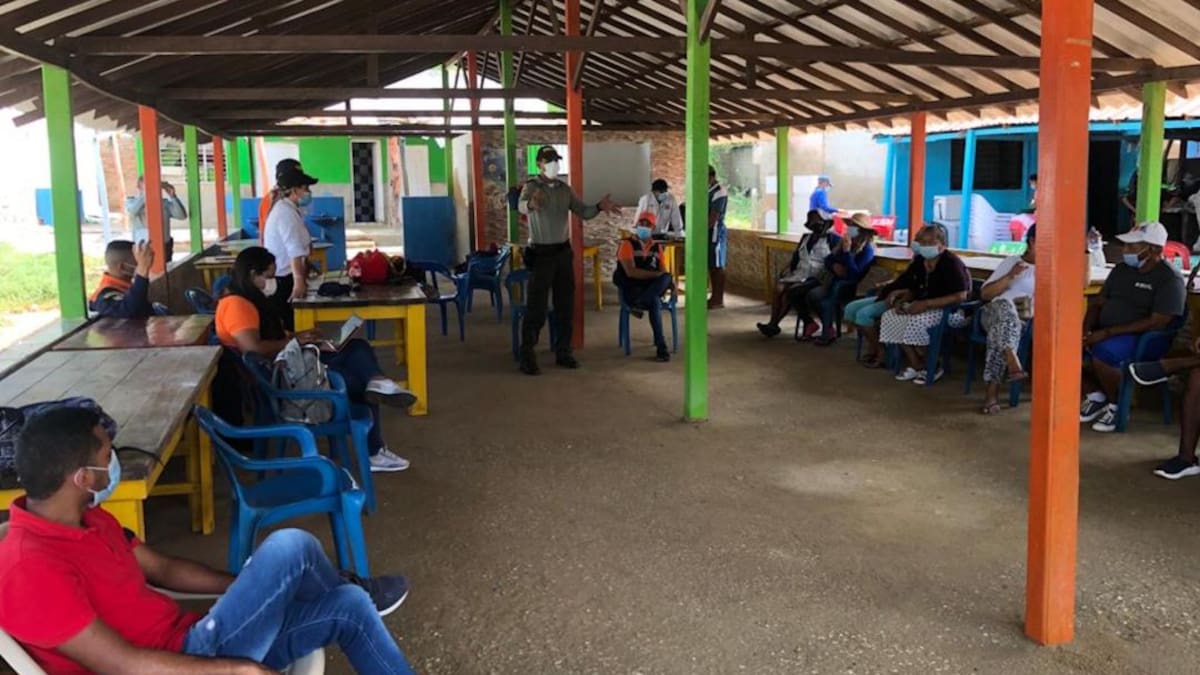 Formalizan a prestadores de servicios turísticos del sector de Playa Grande