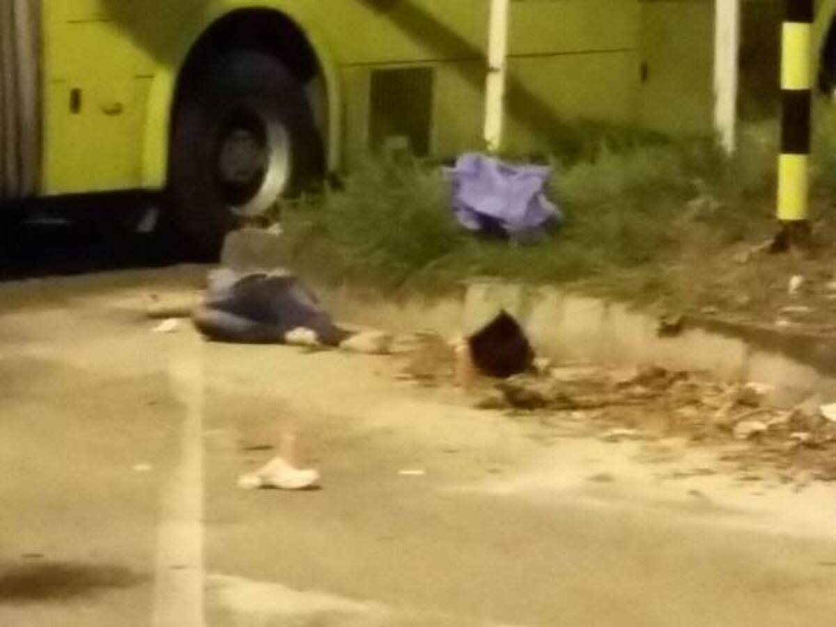 Son dos los muertos por accidente de moto y bus de Metrolínea en la Españolita