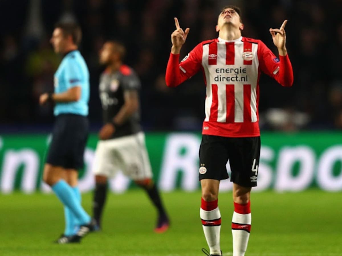 Napoli y PSV llegan a un acuerdo por Santiago Arias, según prensa italiana