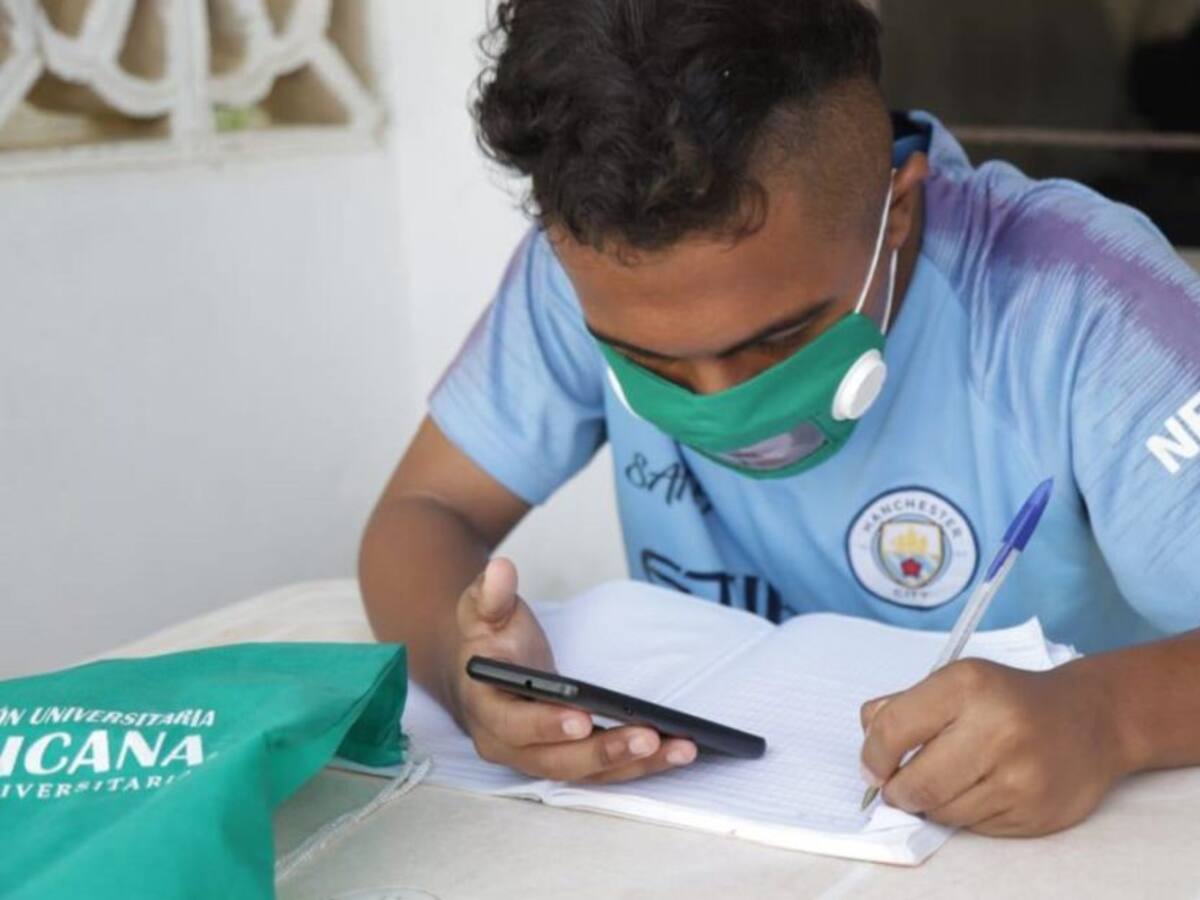 Más de 500 estudiantes con discapacidad recibirán 'tapabocas inclusivos'
