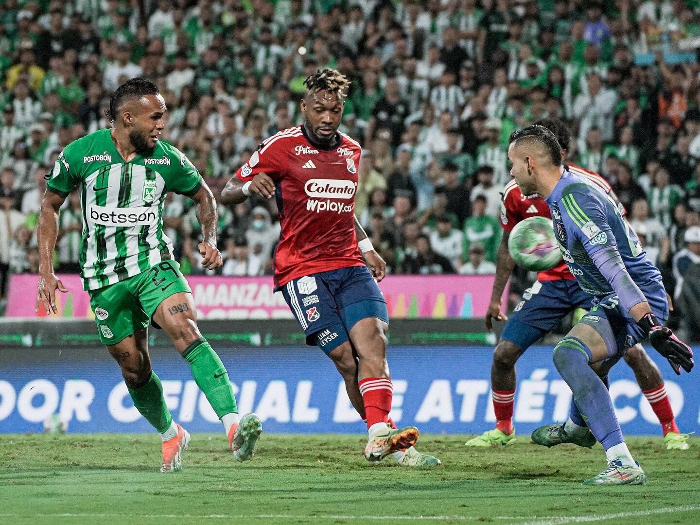 Andrés Sarmiento en el primer gol de Nacional ante Medellín / Facebook Atlético Nacional.
