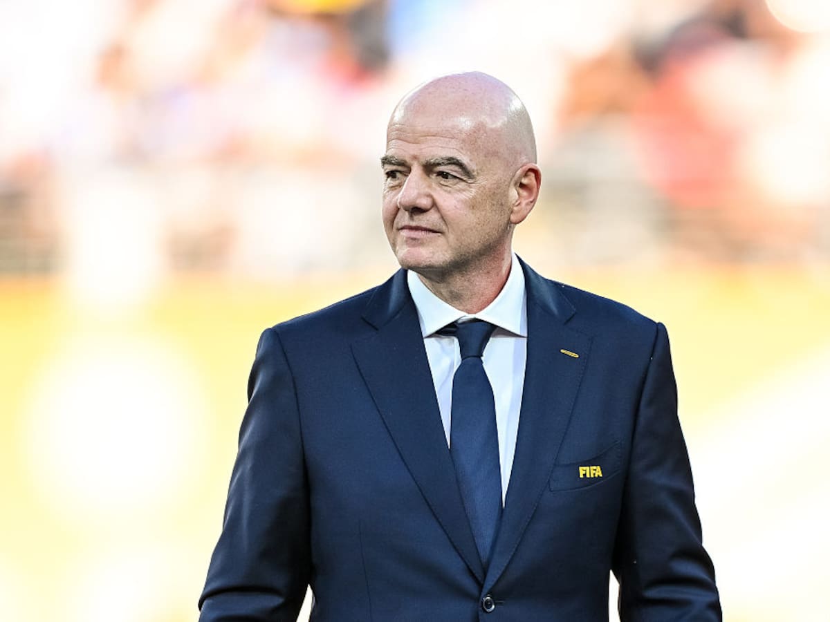 Infantino se reúne con altos cargos de la FIFA tras una creciente crisis interna