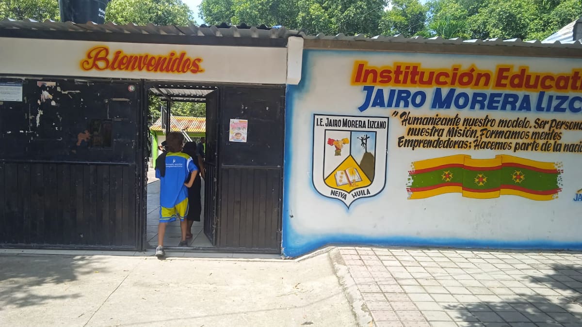 Estudiantes del Colegio Jairo Morera Lizcano se Declaran en Paro por Falta de Apoyo Oficial