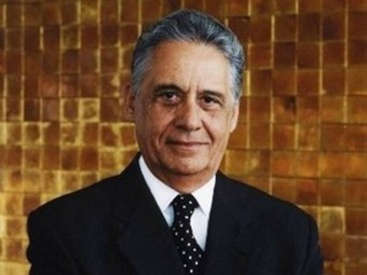 Colombia es un país que tiene el futuro asegurado, porque logró casi un milagro: Fernando Henrique Cardoso