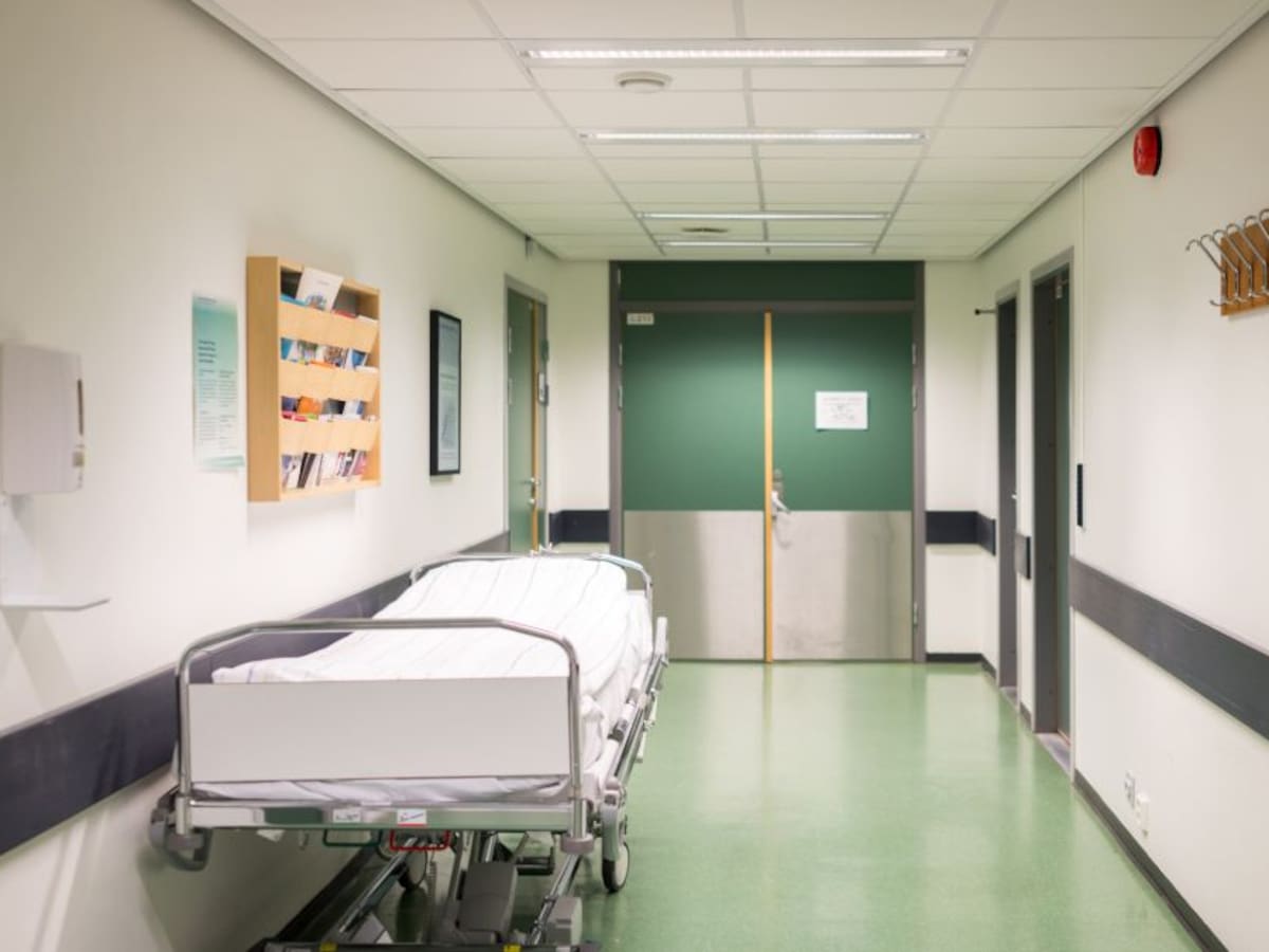 Hospitalizados 4 heridos en accidente de bus de 2 pisos en Puerto Boyacá