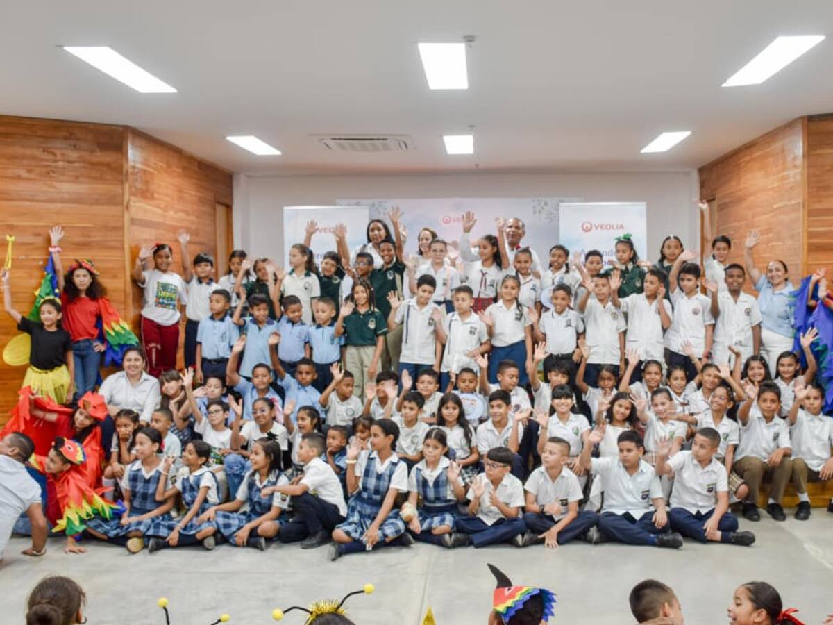 Veolia impulsa la descarbonización en jóvenes de Montería con concurso Alrededor de Iberoamérica