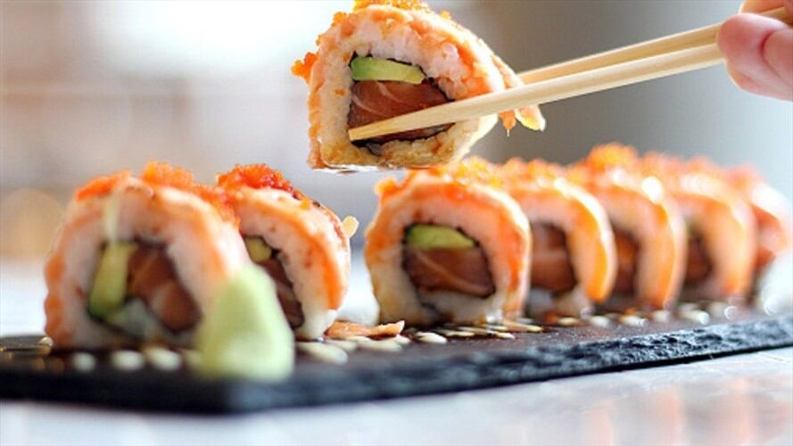 En agosto se realizará la primera edición del Sushi master donde los comensales podrán escoger cuál es la mejor versión de esta plato.. Foto: Getty Images