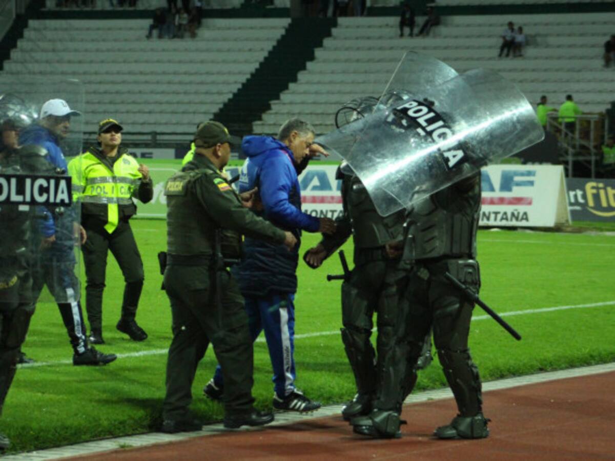 Hernán Darío Herrera denunció agresión de hinchas del Once Caldas contra Pedro Sarmiento