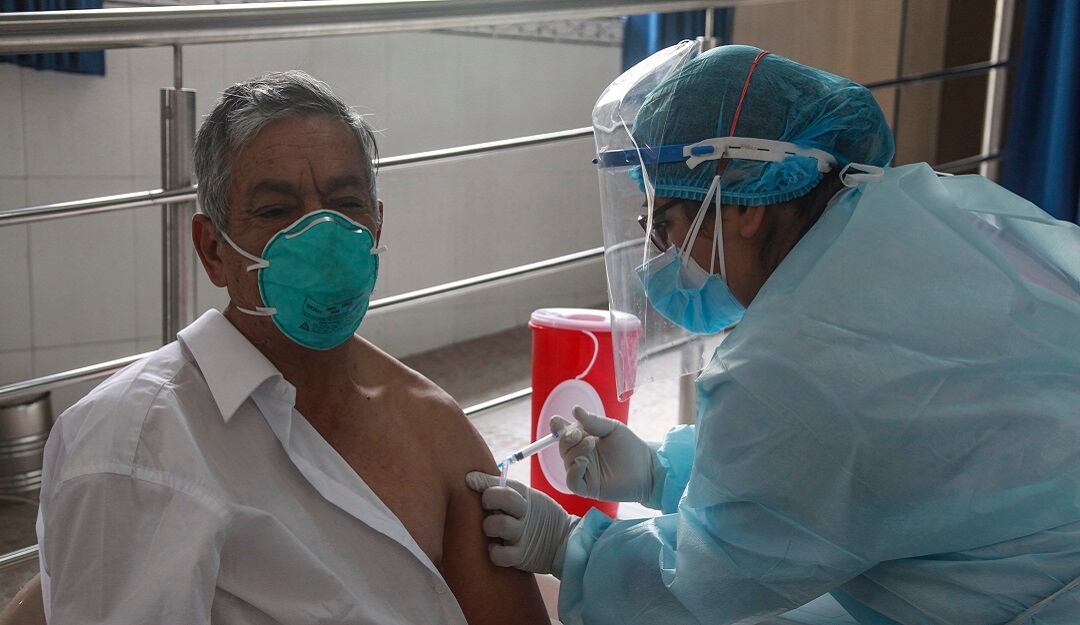 Actualmente, Ecuador ha vacunado poco más de 42.000 personas.