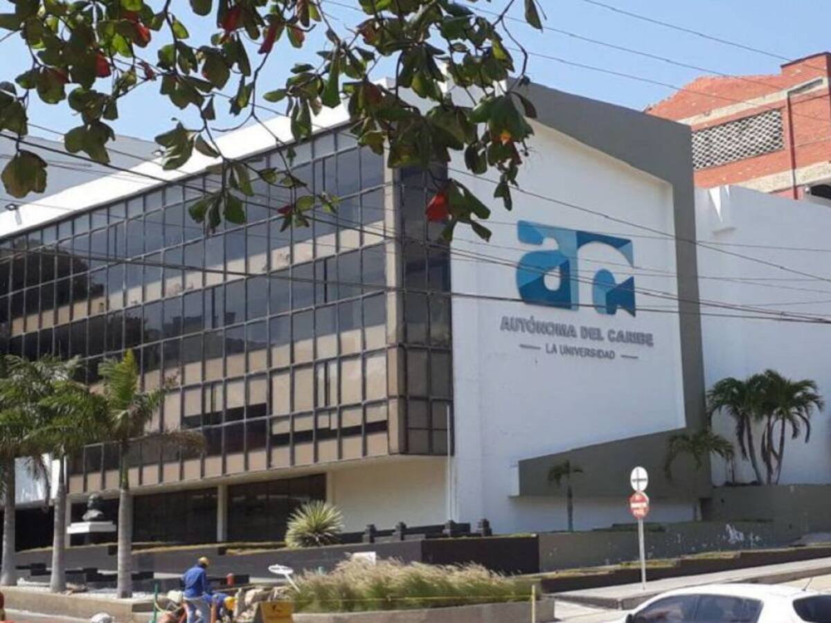 Renunció rector de la Uniautónoma