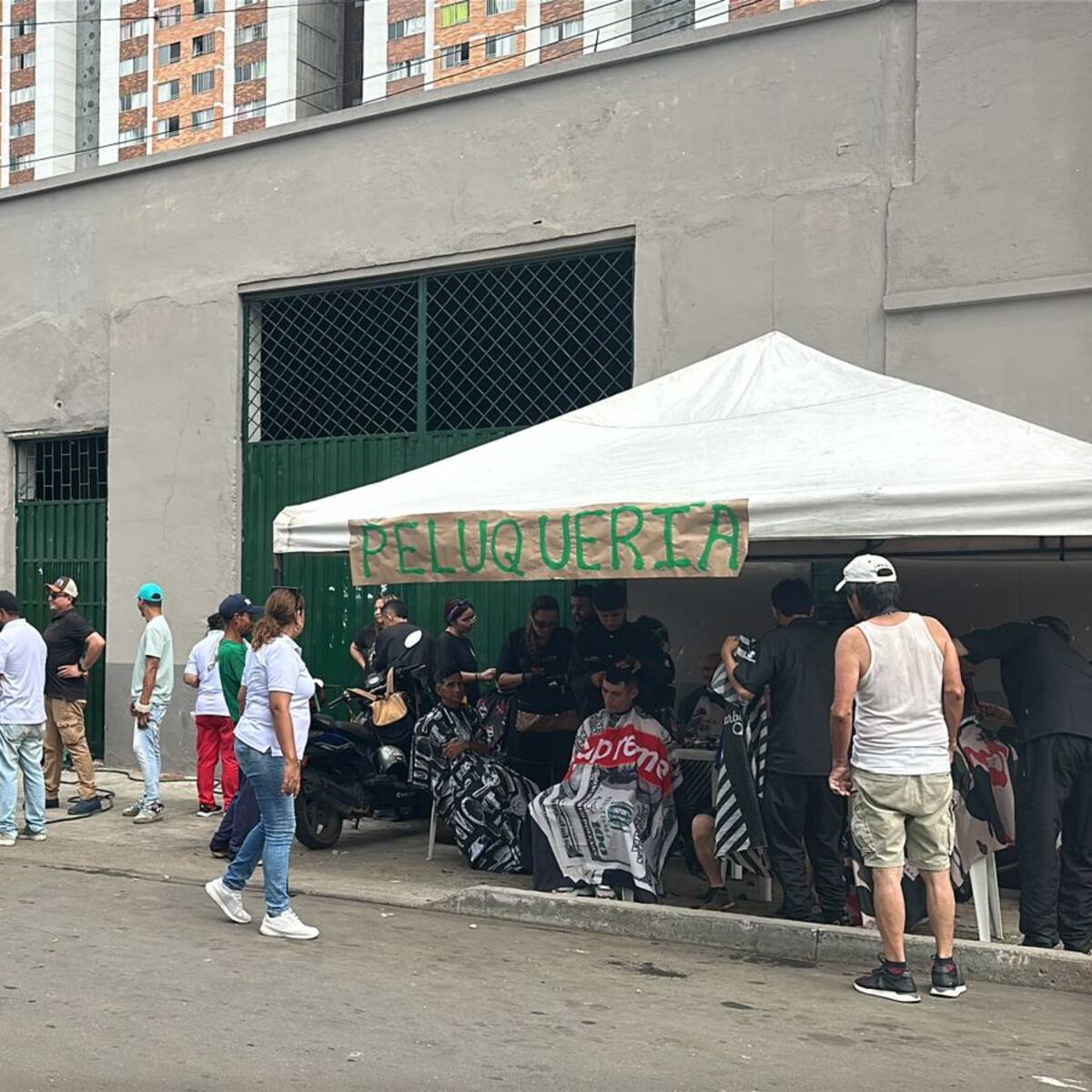 Fundación realizó brigada de apoyo para habitantes en condición de calle en Bucaramanga