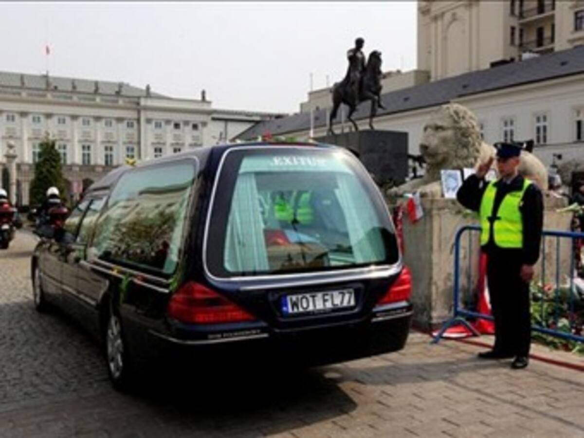 Entierro de presidente polaco y su esposa se celebrará el domingo en Cracovia