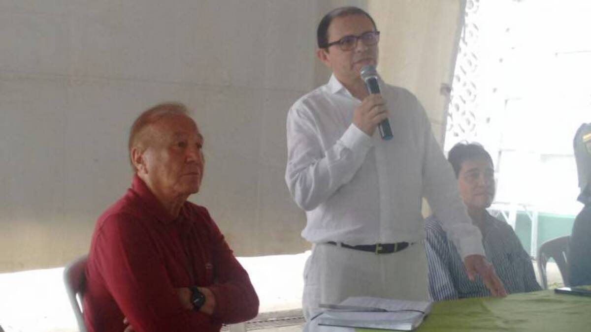 Alcalde de Bucaramanga plantea sobretasa al agua para compensar a habitantes del páramo