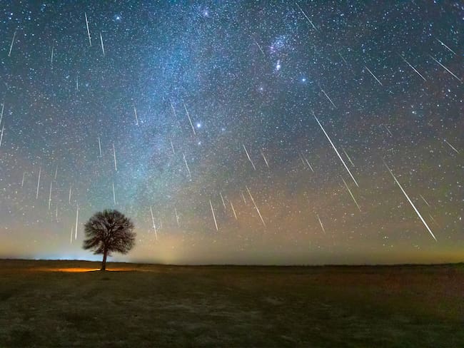 Lluvia de estrellas Gemínidas diciembre 2023. Foto vía Getty Images.
