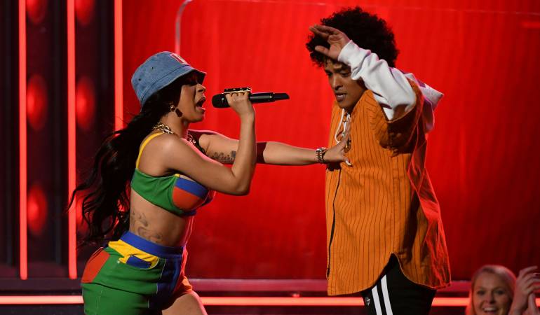Cardi B y Bruno Mars