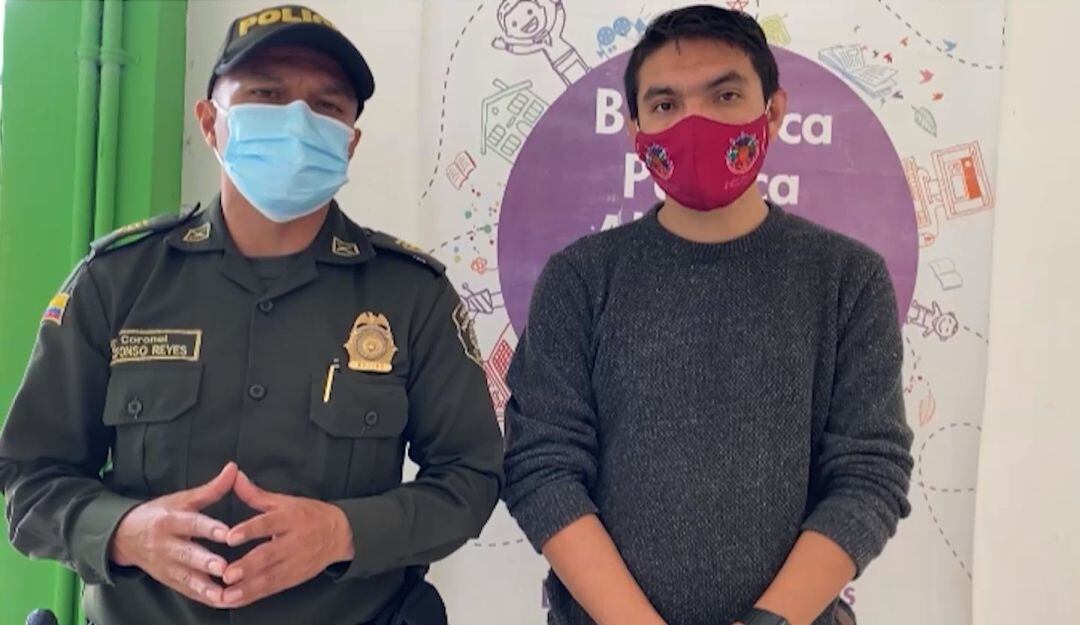 Coronel Alfonso Reyes Cruz, Comandante Departamento de Policía Nariño y el Doctor Segundo Teodoro Gil López Alcalde del Municipio de Colon Génova