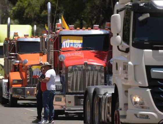 Paro camionero. (Photo by DANIEL MUNOZ/AFP via Getty Images) / DANIEL MUNOZ