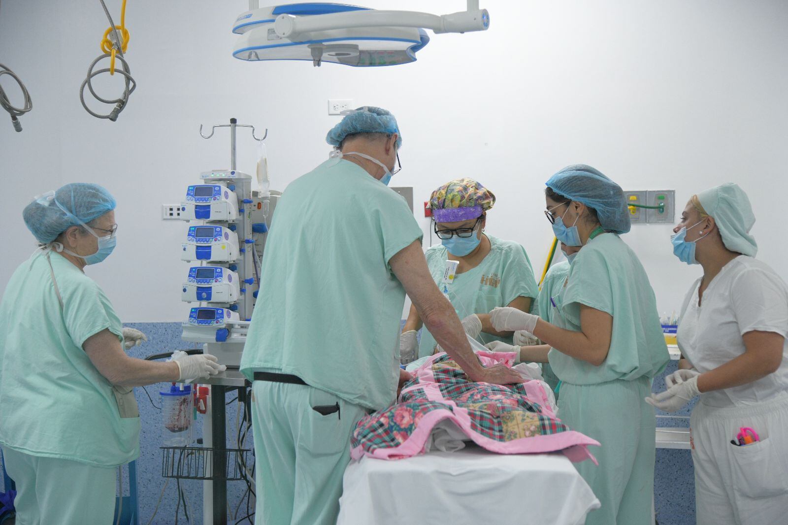 Niños, niñas y jóvenes de toda Antioquia son intervenidos en la jornada de cirugías gratuitas “100 Sonrisas”. Foto: Cortesía Gobernación de Antioquia.