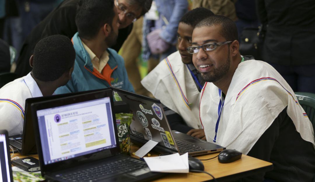 A control empresas de Centros  Poblados