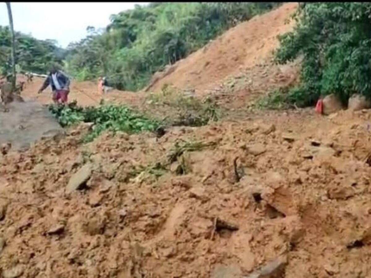 Dos subregiones de Antioquia con afectaciones por deslizamiento de tierra