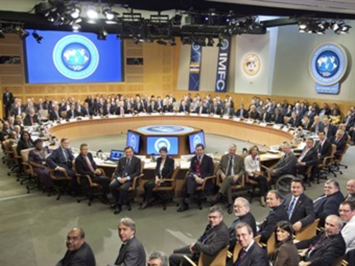 Acción conjunta para hacer frente a la crisis económica mundial acuerdan FMI y Banco Mundial