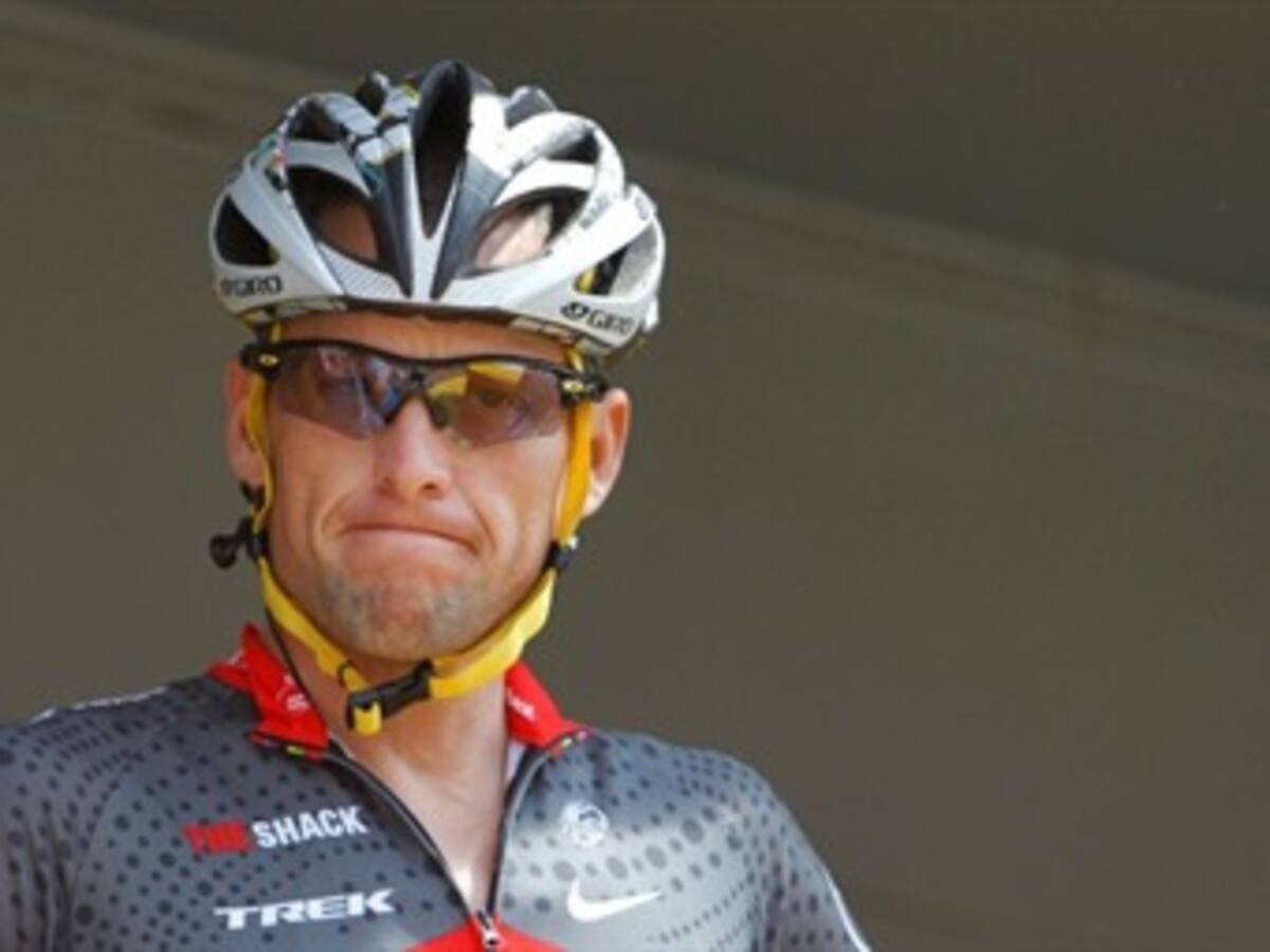 Armstrong borró de su Twitter toda referencia a sus siete Tour de Francia