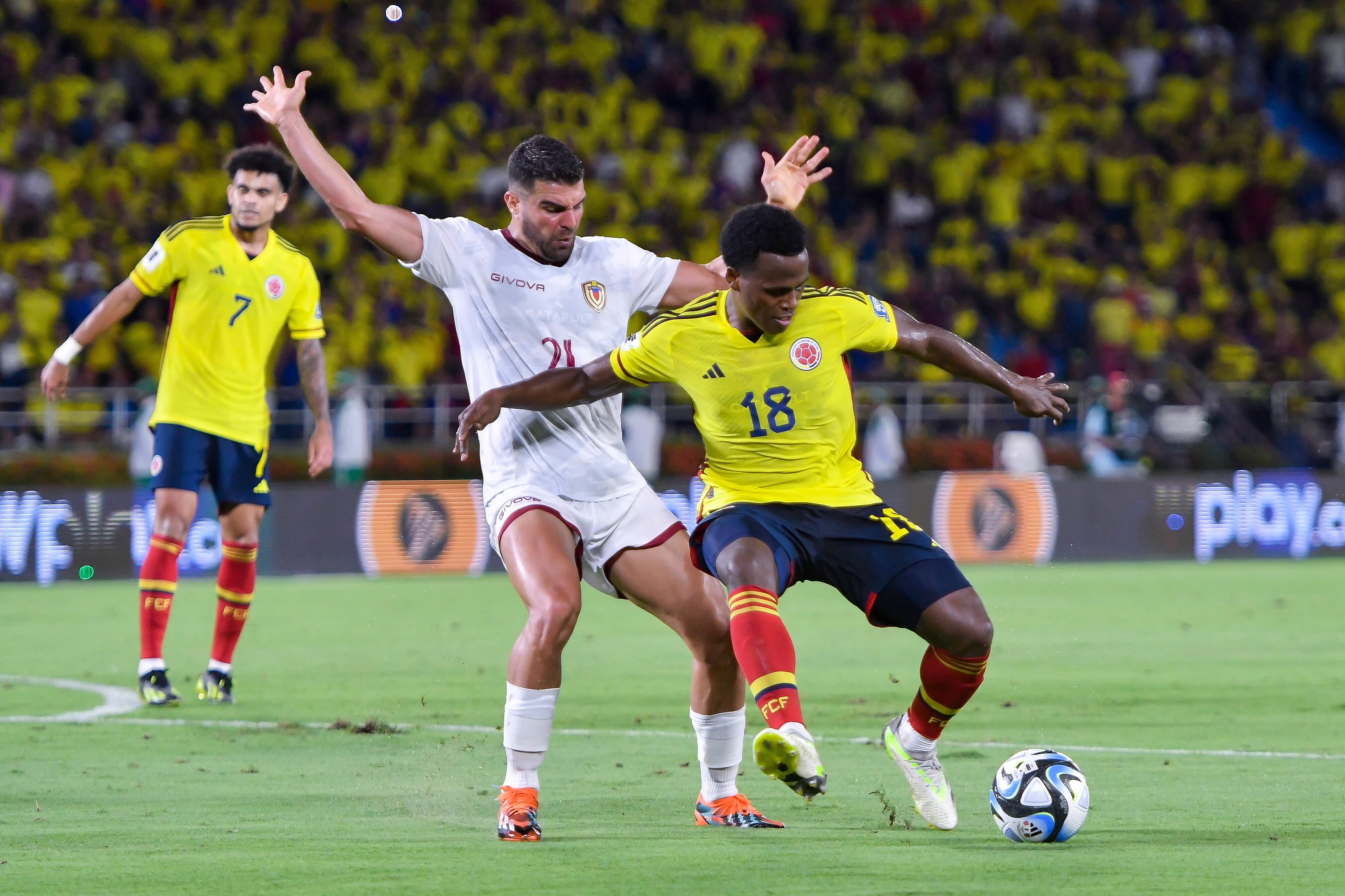 Jhon Arias en el partido Colombia vs. Venezuela (Photo by Gabriel Aponte/Getty Images)