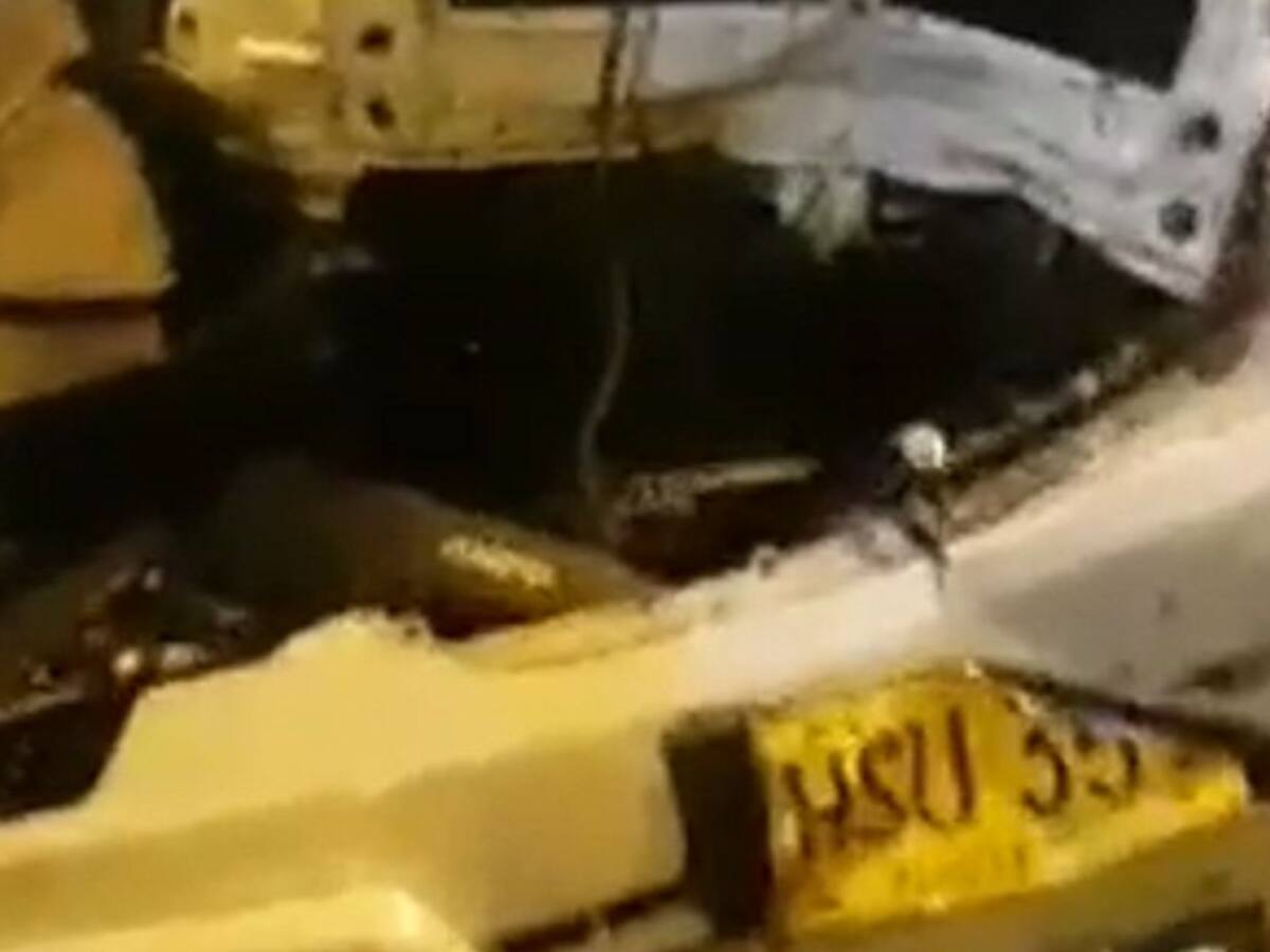 Conductor, al parecer borracho, arrolló a dos personas en Medellín