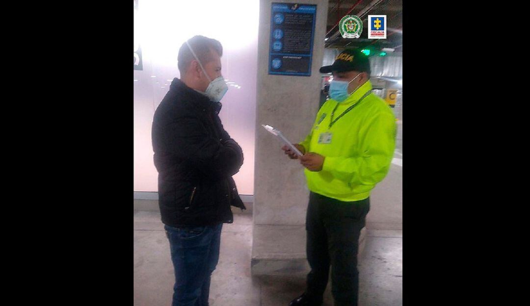 A la cárcel policía involucrado en avioneta del esposo de Azcárate