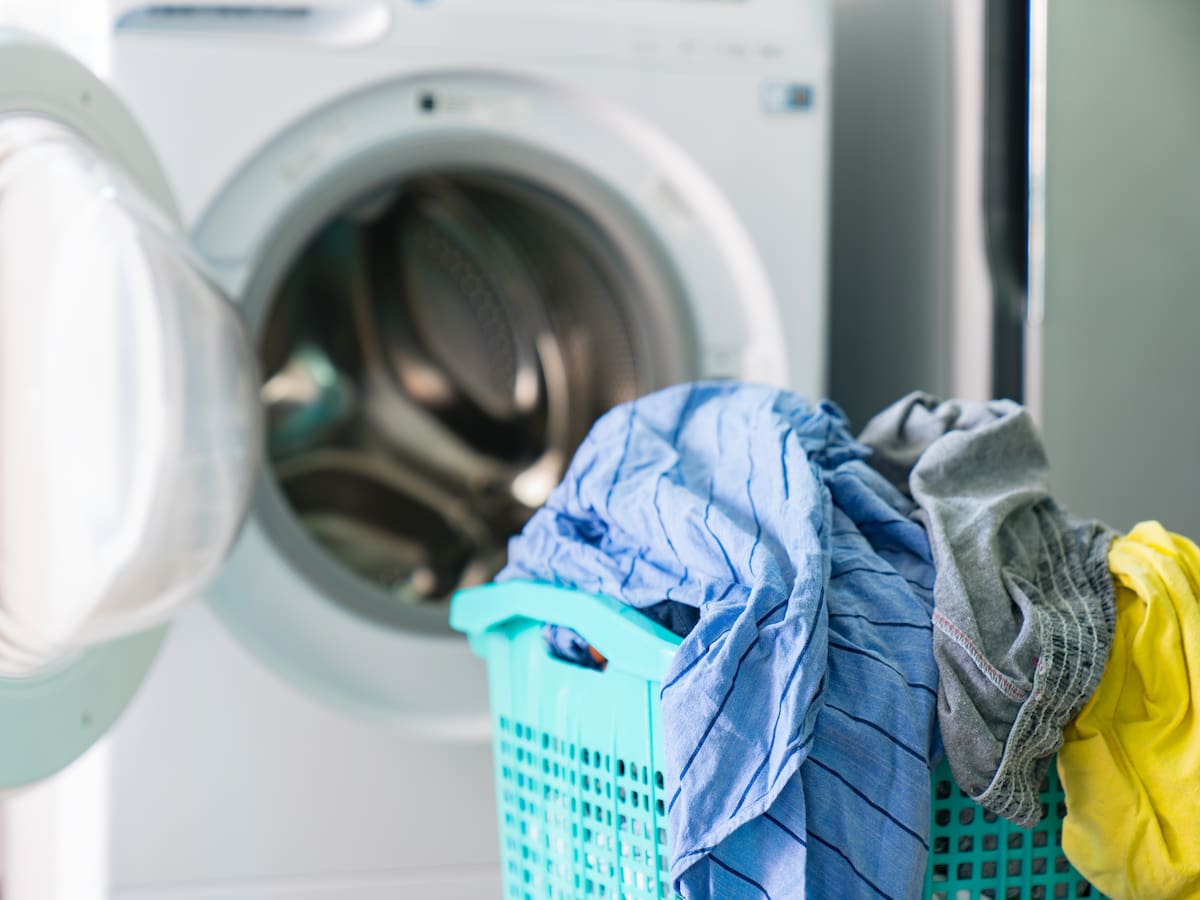 ¿Cuál es el horario donde sale más barato usar la lavadora en Bogotá?