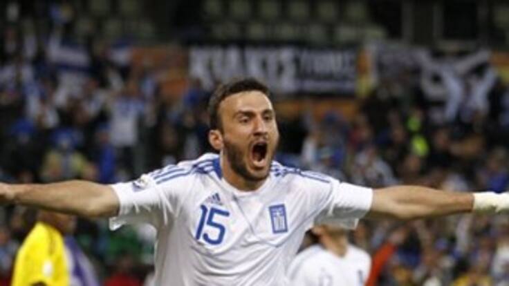 Grecia vence 2-1 a Nigeria y sigue viva en el grupo B