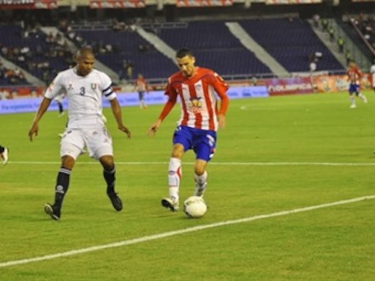 Junior y Once Caldas afinan sus nóminas para la final del futbol colombiano.