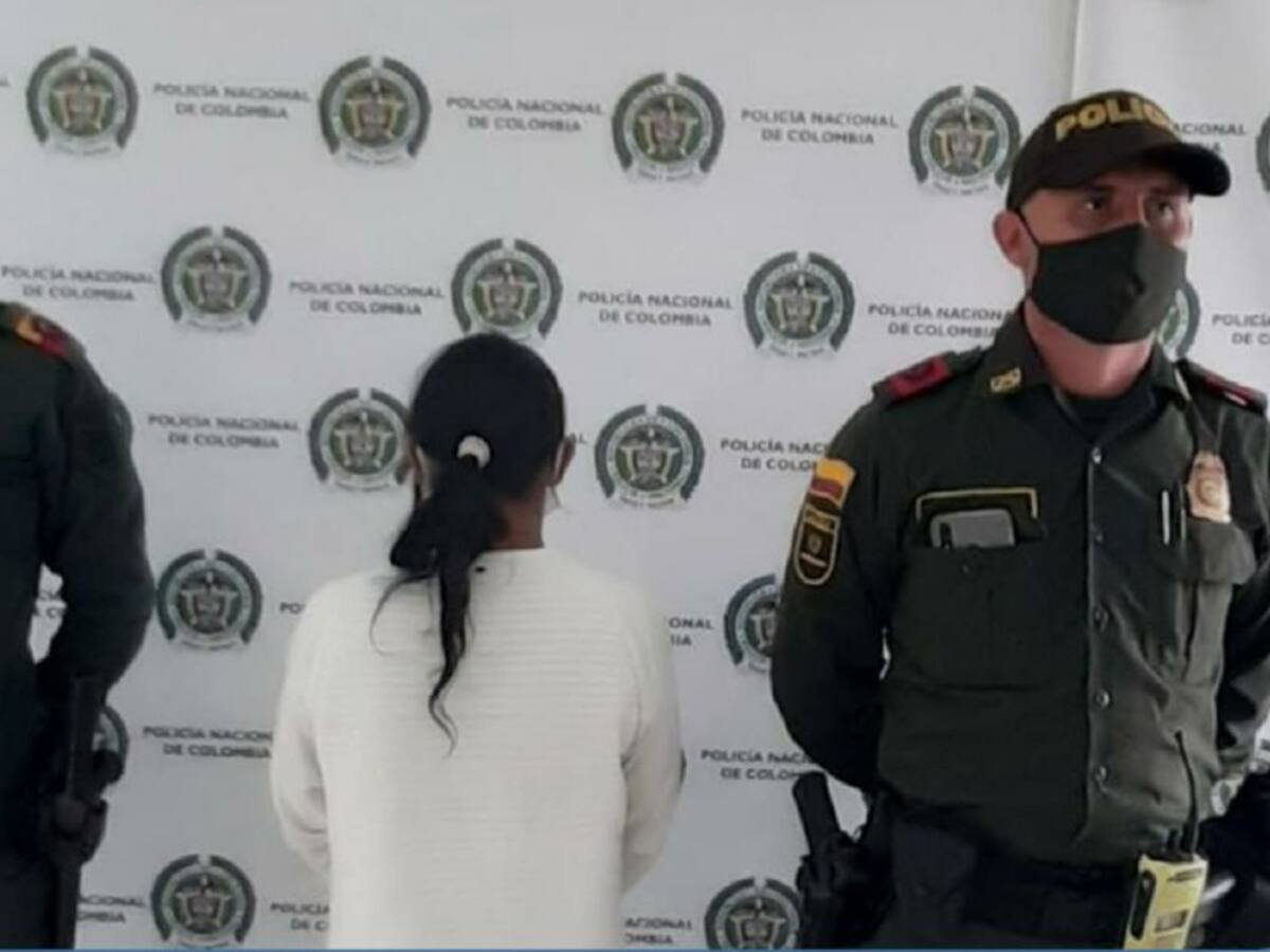 Capturan a una mujer por el delito de violencia contra servidor público
