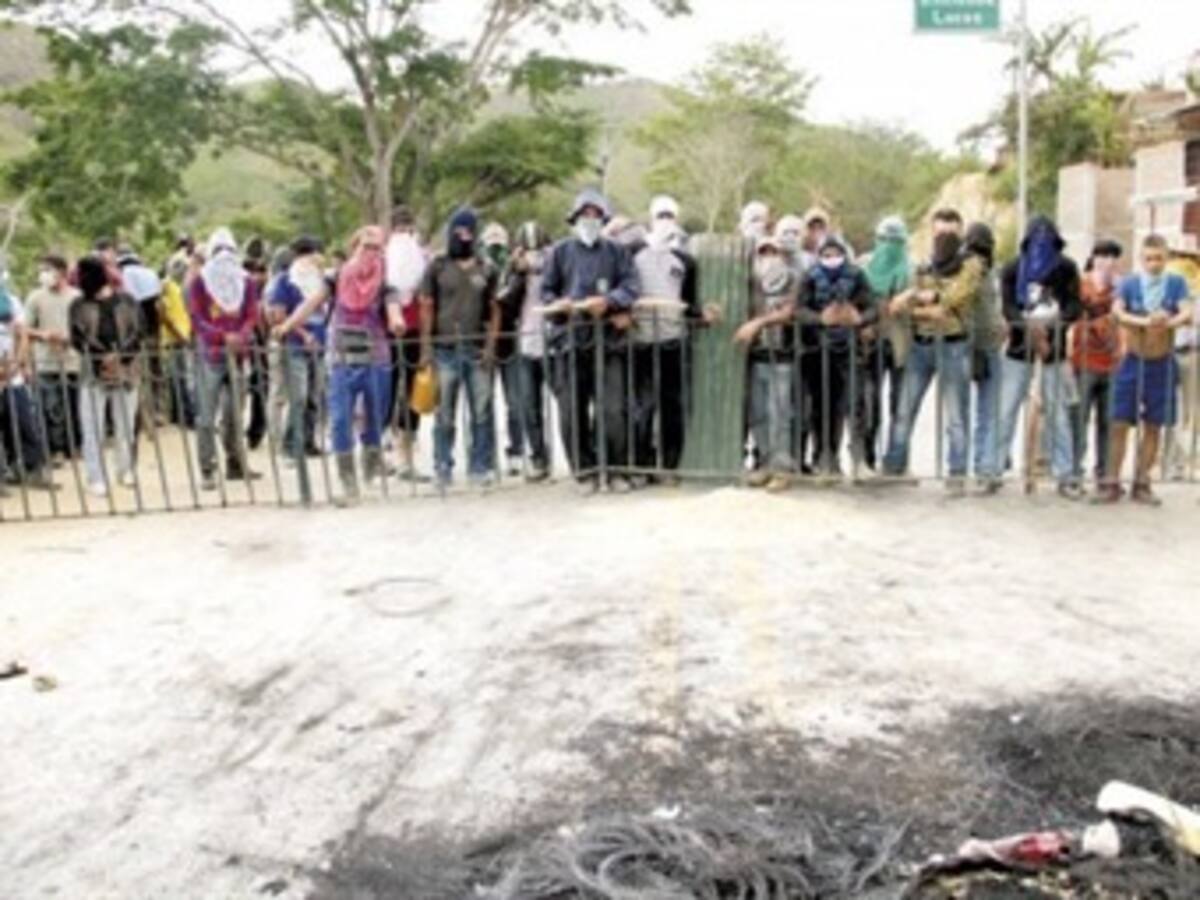 Acuerdan mesa de garantías para campesinos del Catatumbo