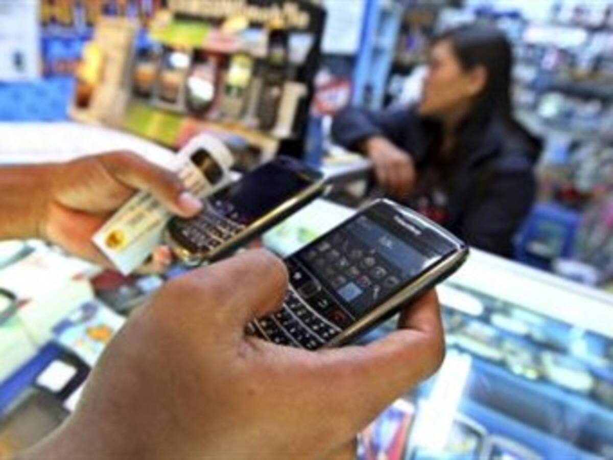 Operadores de telefonía móvil no podrán incrementar los precios de los celulares: Mintic