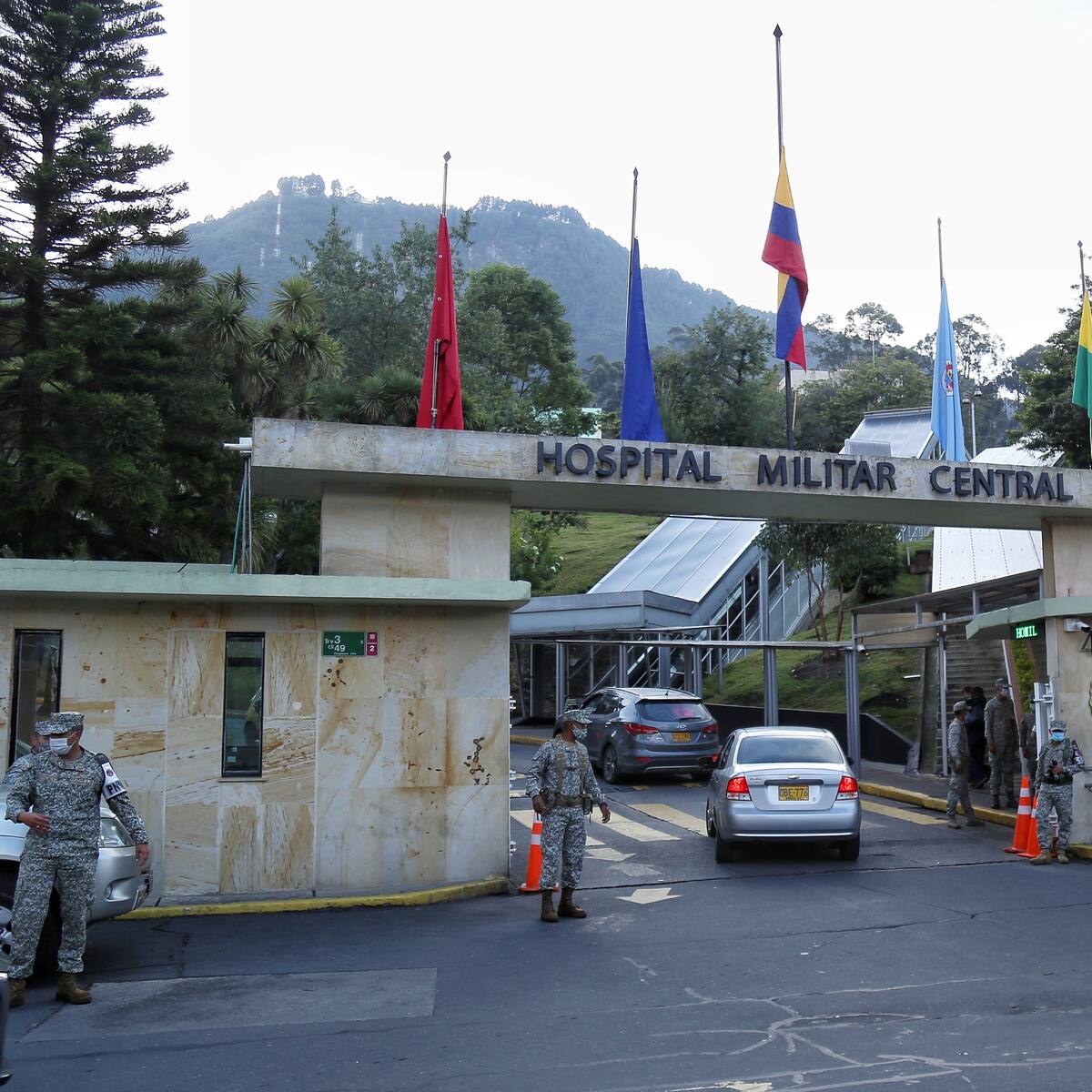 Denuncian trabas en la atención para pacientes en el Hospital Militar