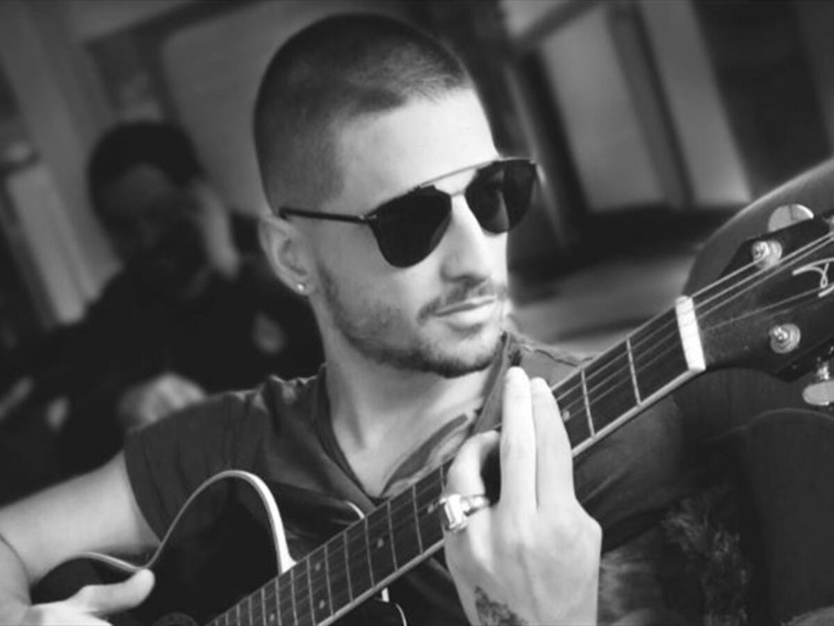 Extorsionan a Maluma por fotos que lo vincularían sentimentalmente con otro hombre