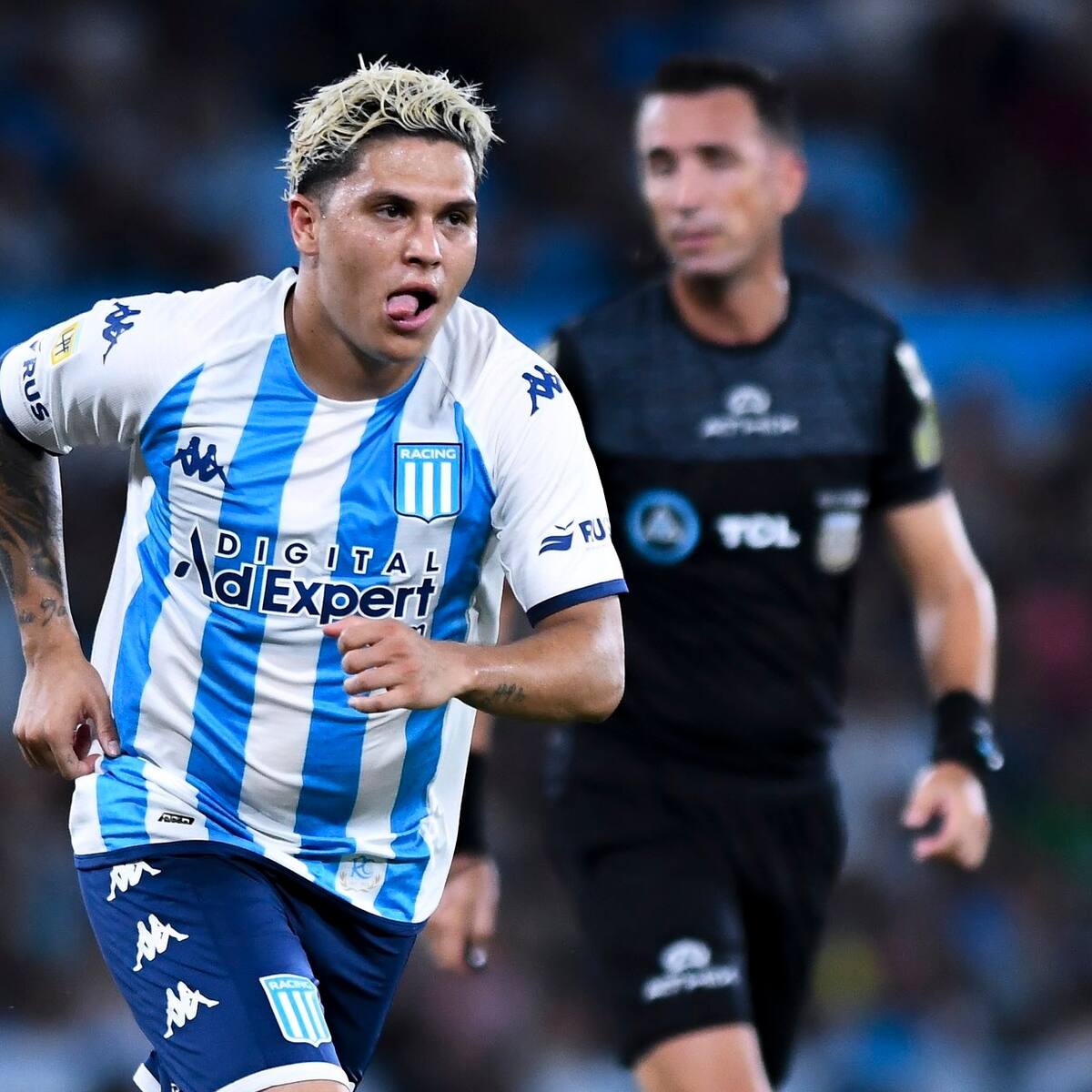 Video: Juanfer Quintero y Roger Martínez se reportan con golazos en la victoria de Racing