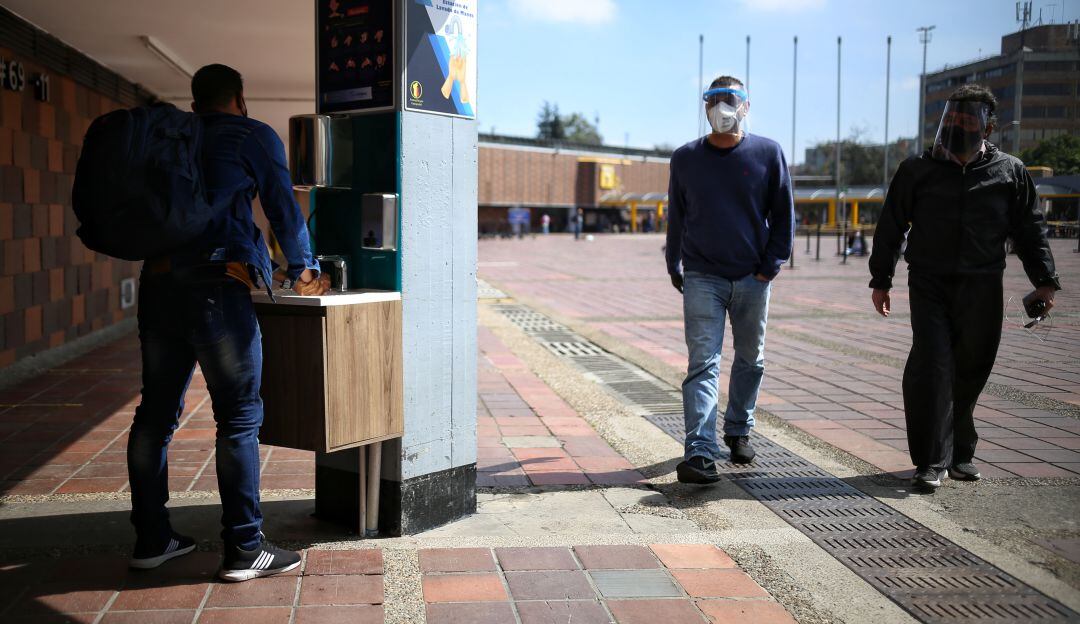 Fuertes protocolos de bioseguridad en el Terminal de transporte del salitre de Bogotá 